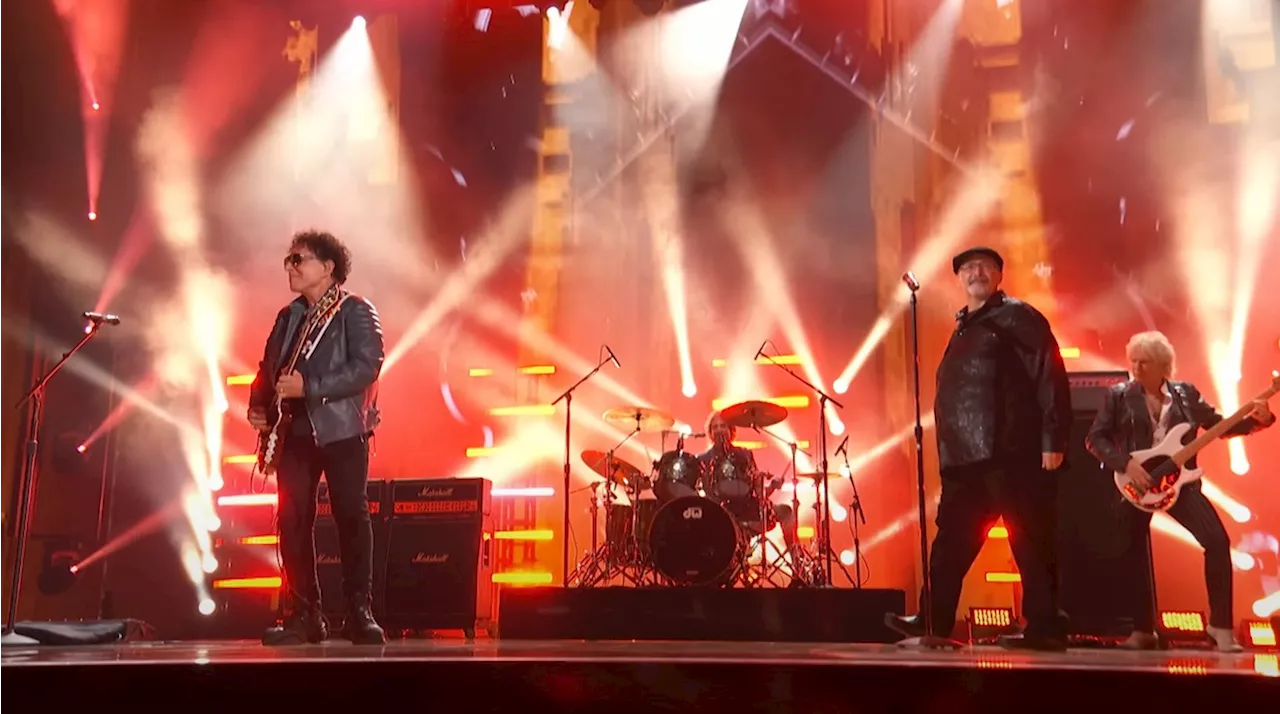 Journey se apresenta em reality sem Arnel Pineda após ele sugerir saída da banda por críticas a show no Rock in Rio; assista