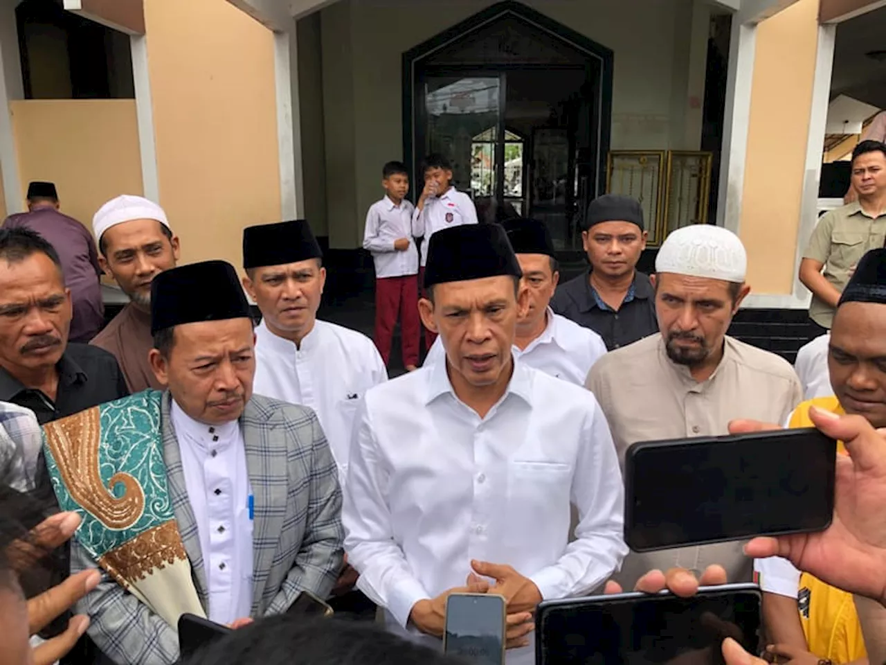 Pasangan Rudy Susmanto-Jaro Ade Terus Bersosialisasi dengan Masyarakat