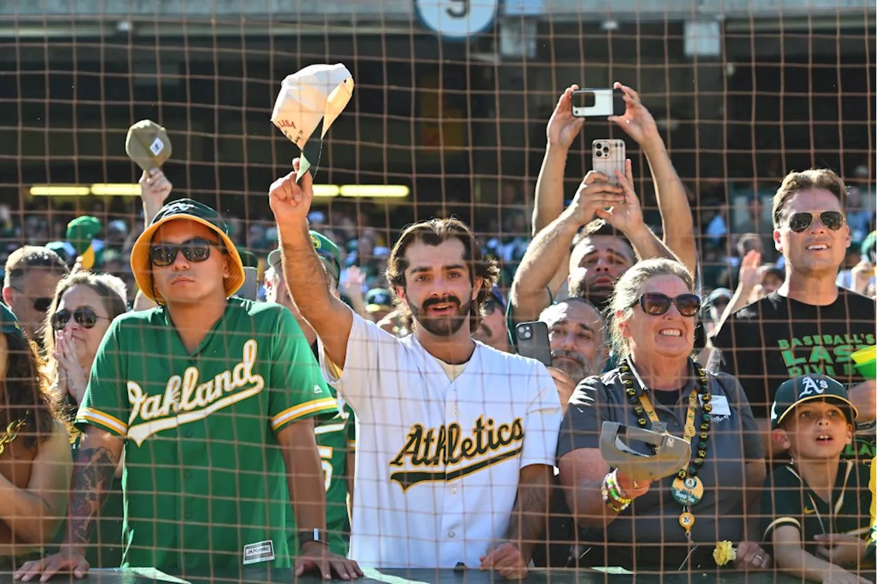 Oakland A's Bid Farewell With Win at Coliseum in Final Home Game