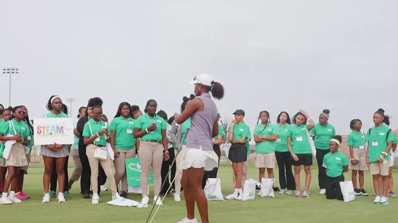 Dozens of Dallas ISD scholars get a lesson in golf