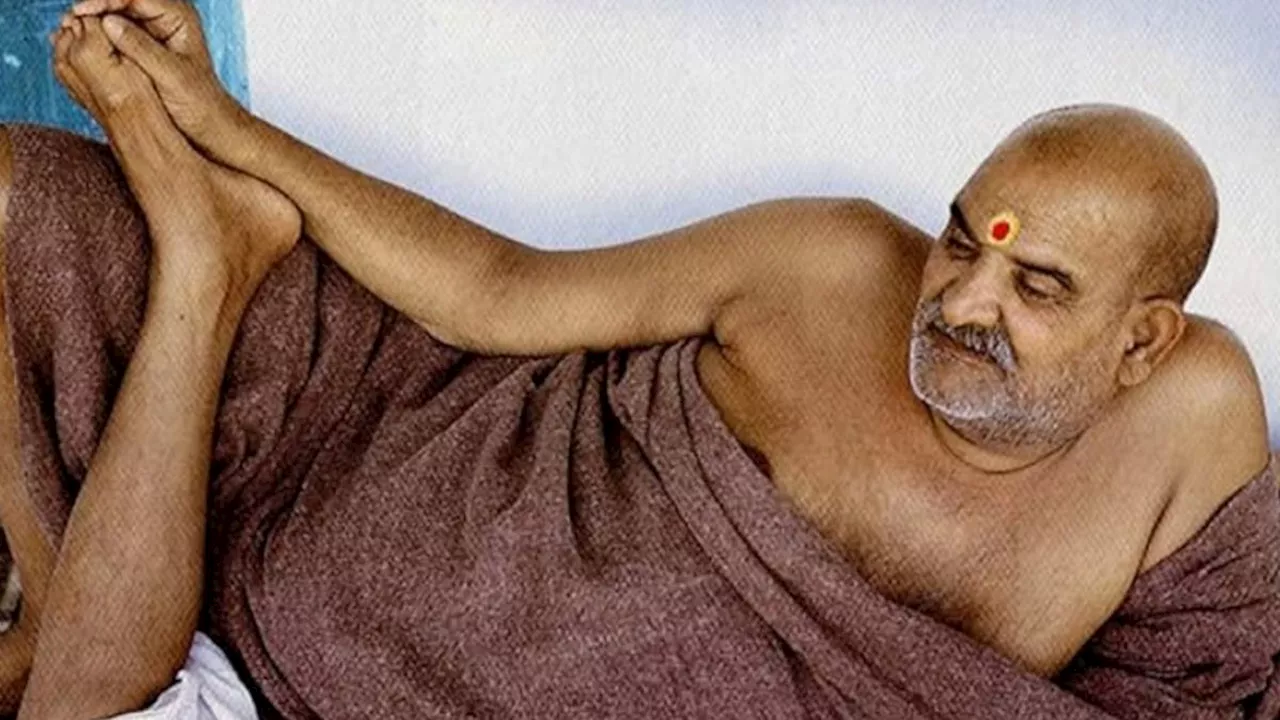 Neem Karoli Baba: गरीबी नहीं छोड़ रही है पीछा तो फॉलो करें नीम करोली बाबा ये बात, भर जाएगी तिजोरी