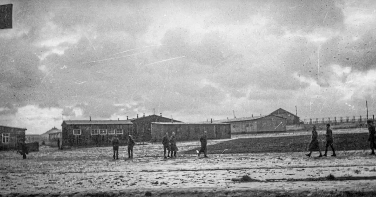 Erinnerung an 91 Tote: Bombenangriff traf irrtümlich Kriegsgefangenenlager bei Warburg