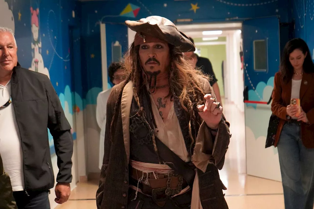 Johnny Depp Surprises Kids at Hospital in Spain with Visit in Pirates of the Caribbean Costume