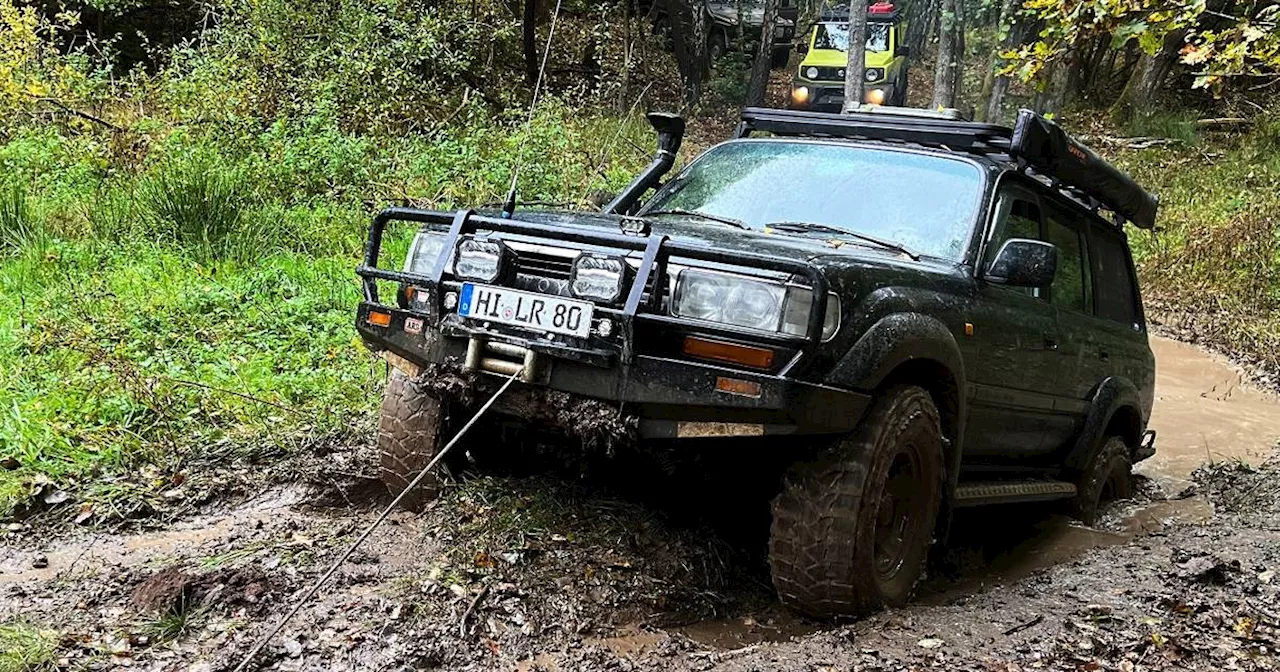 Offroas unterwegs: Was ein Geländewagen an Bord haben muss