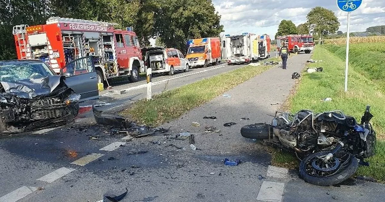 Uedem: 66-jähriger Motorradfahrer stirbt nach Unfall auf Landstraße