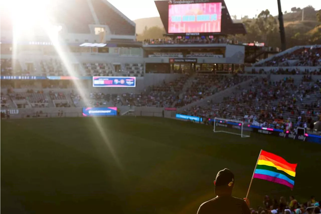 Twelfth on field, how do the San Diego Wave lead the NWSL in attendance?