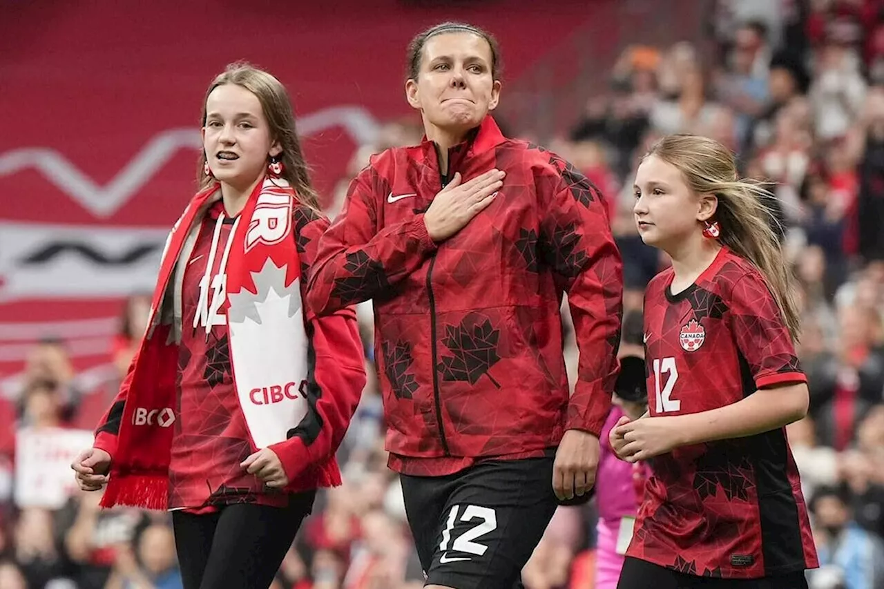 B.C. soccer legend Christine Sinclair announces pro soccer retirement