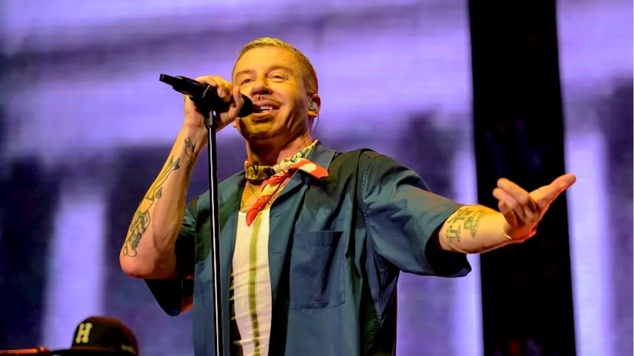 Macklemore addresses recently leading crowd in 'Fuck America' chant