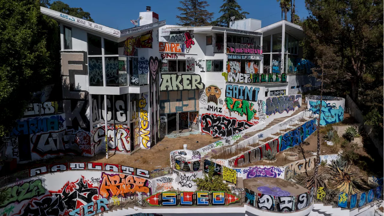 John Powers Middleton, the Son of Billionaire John Middleton, Sorry for LA ‘Graffiti Mansion’