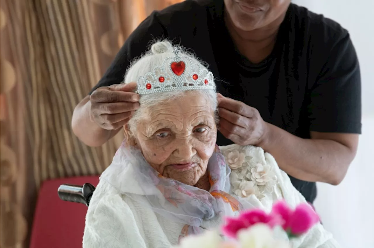 South Africa’s oldest person turns 118