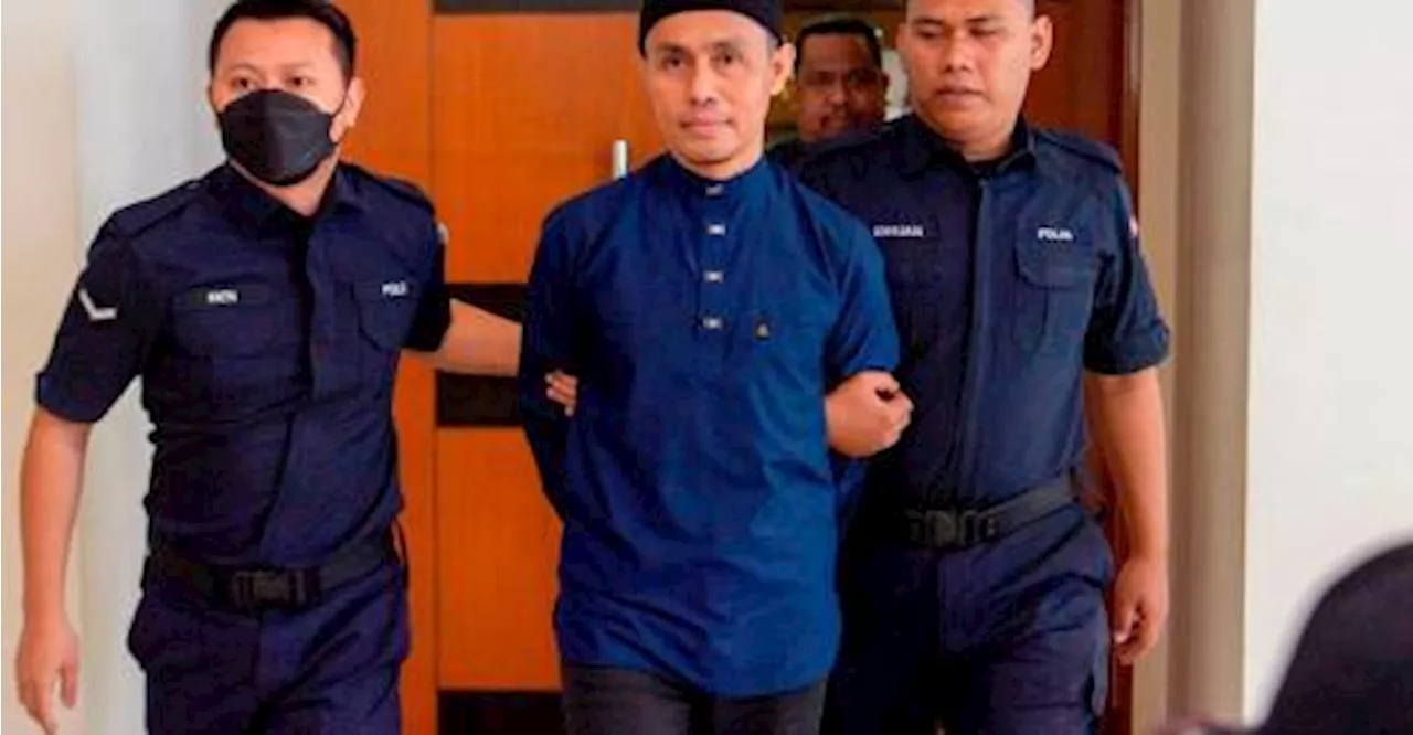 Permohonan tangguh hukuman ditolak, PU Azman dihantar ke Penjara Kajang