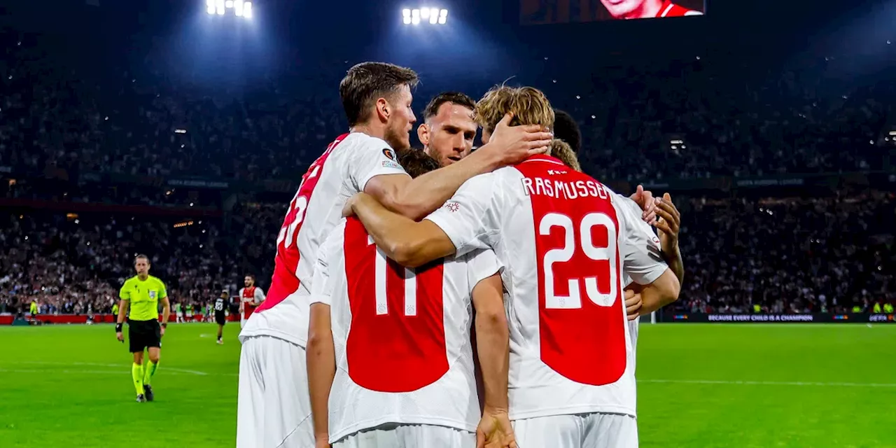 Ajax boekt overtuigende zege op Besiktas (4-0)