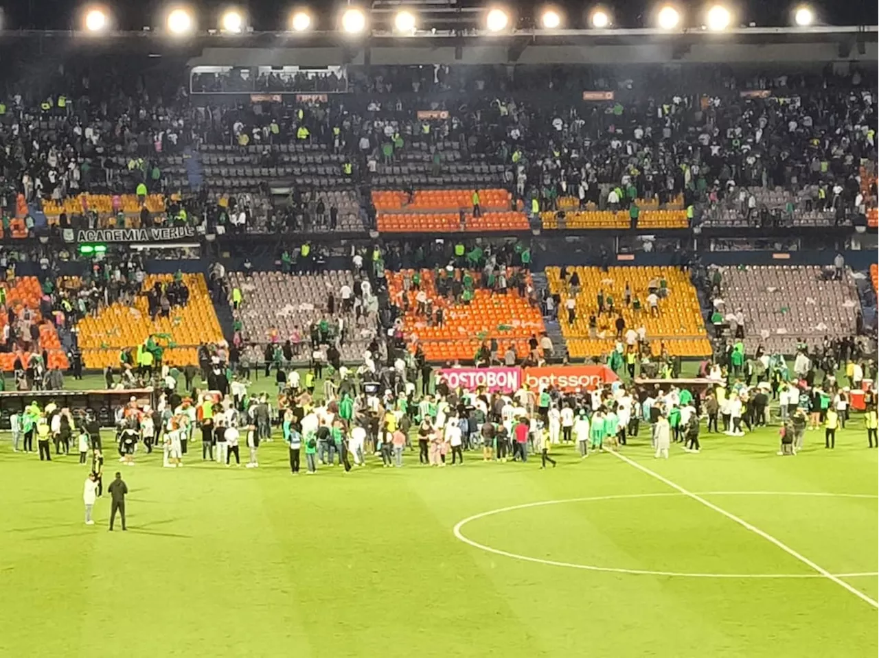 Nacional, sin hinchada por 2 partidos en el Atanasio Girardot tras altercado contra Junior