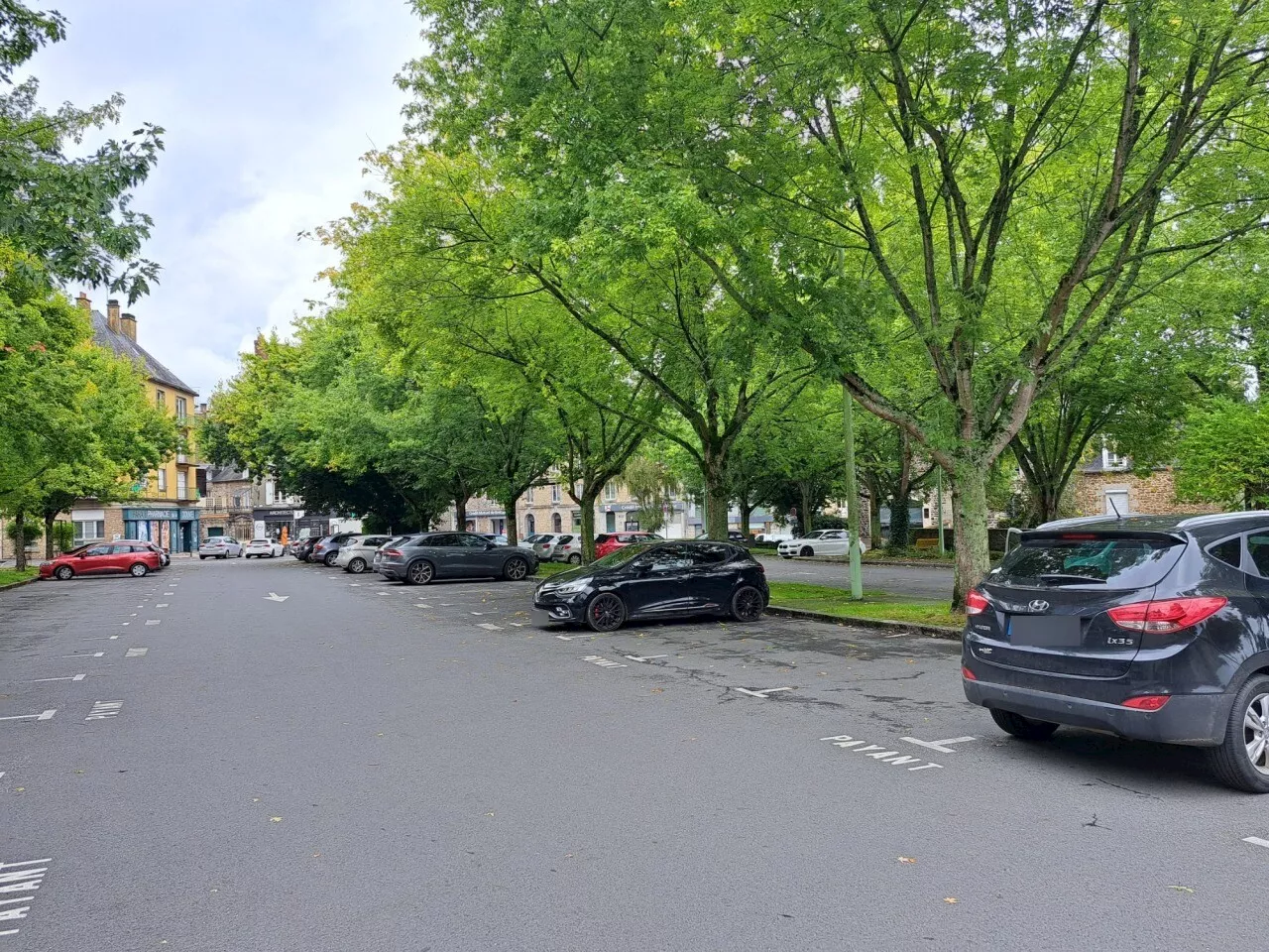 Payer pour se garer sur le parking de la Douve à Fougères : « deux poids, deux mesures »