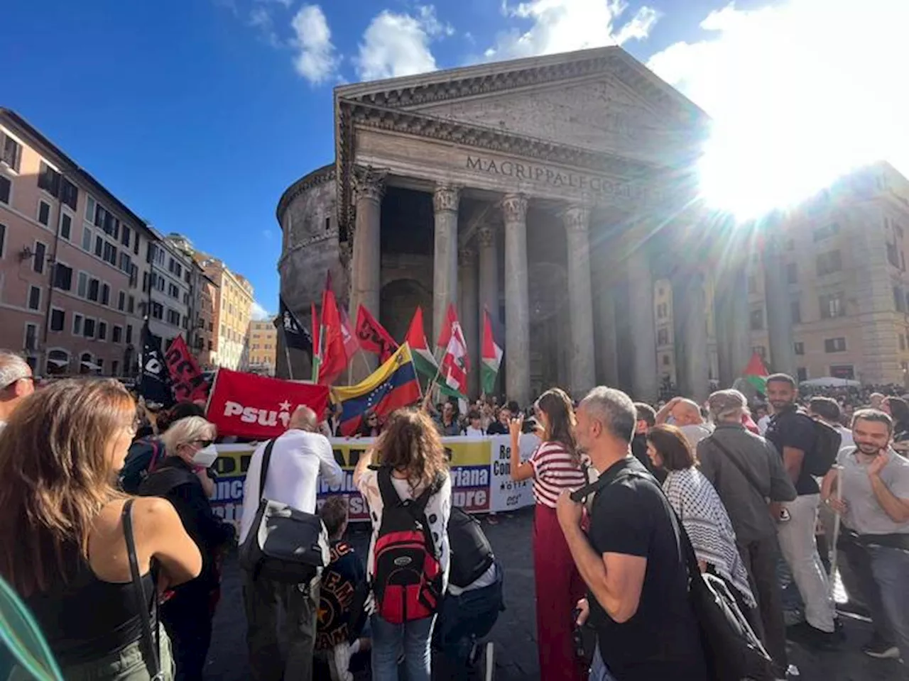 'Stop bombe in Libano', presidio a Roma davanti Pantheon