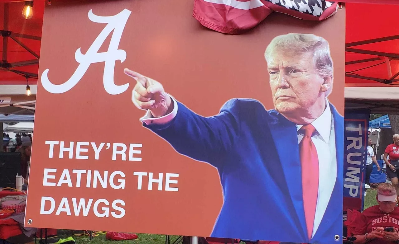 Trump Arrives in Tuscaloosa for Alabama-Georgia Football Game