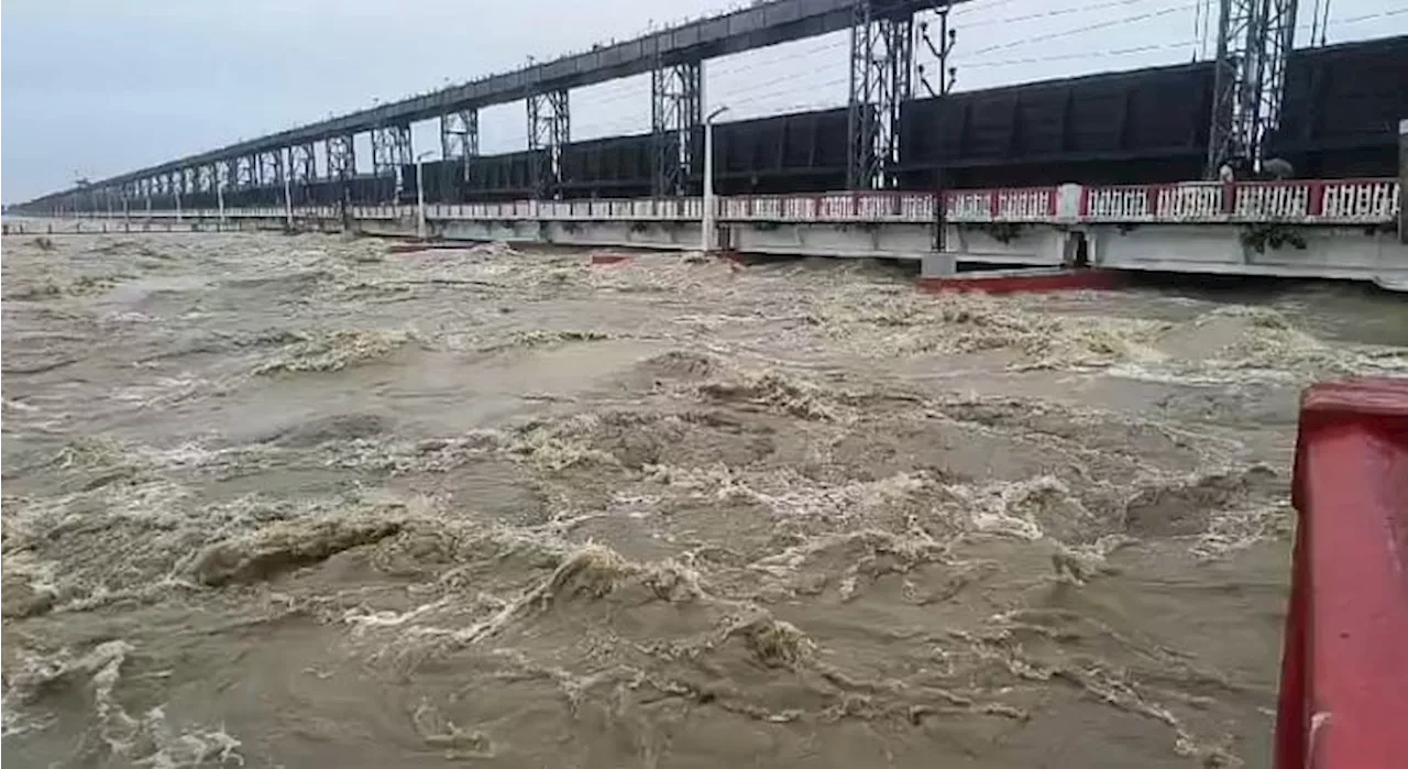 Bihar Flood News : नेपाल ने कोसी और गंडक बराज से 10.5 लाख क्यूसेक पानी छोड़ा; बांध टूटा, बाढ़ की तबाही शुरू