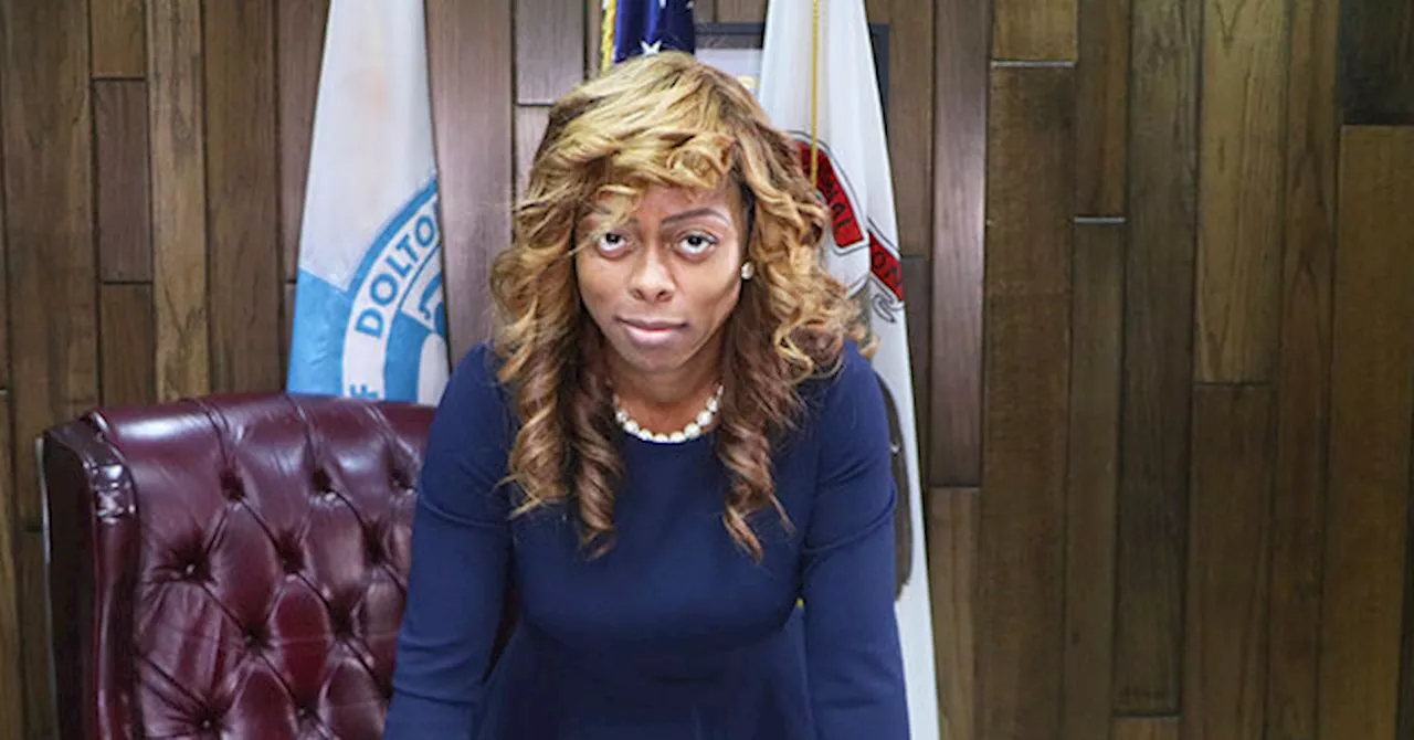 Cops Called to Illinois Democrat Mayor Tiffany Henyard’s Out-of-Control Board Meeting