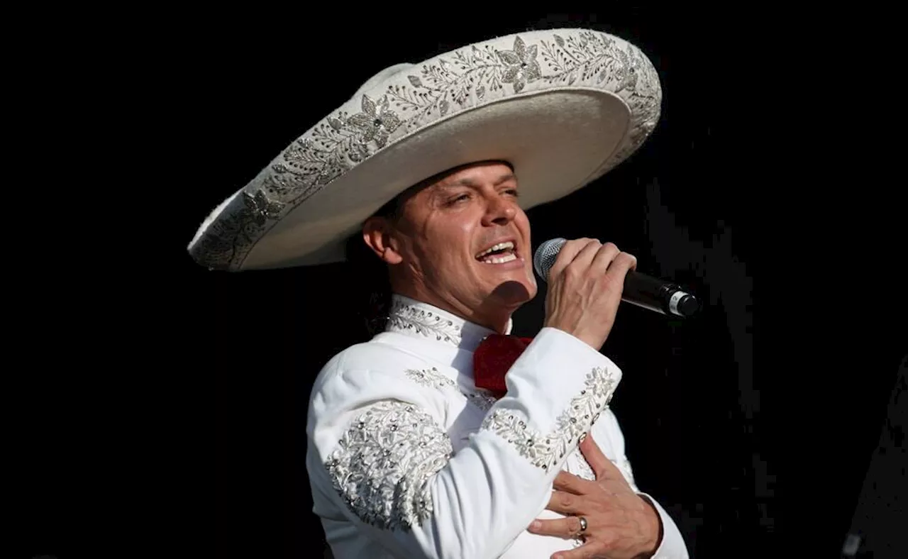 Pedro Fernández cumple 55 años: los 5 datos que tal vez no sepas del cantante