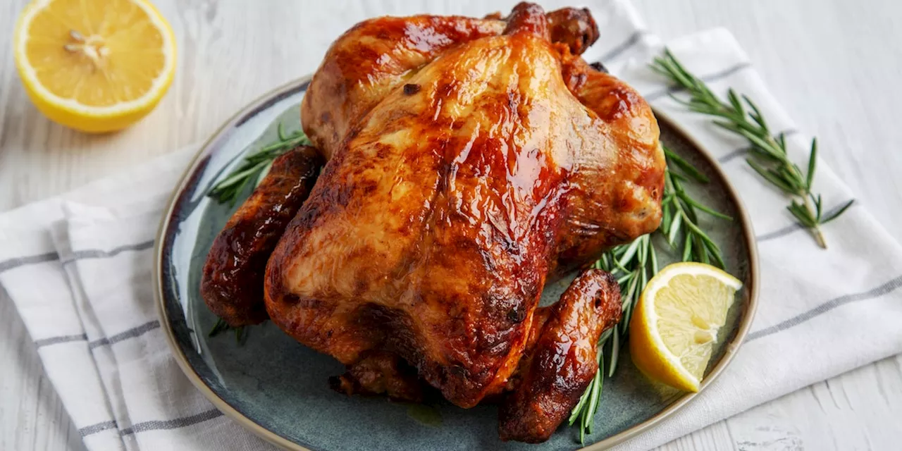 Besser als gekauft: Eine Zutat macht das Brathähnchen besonders knusprig