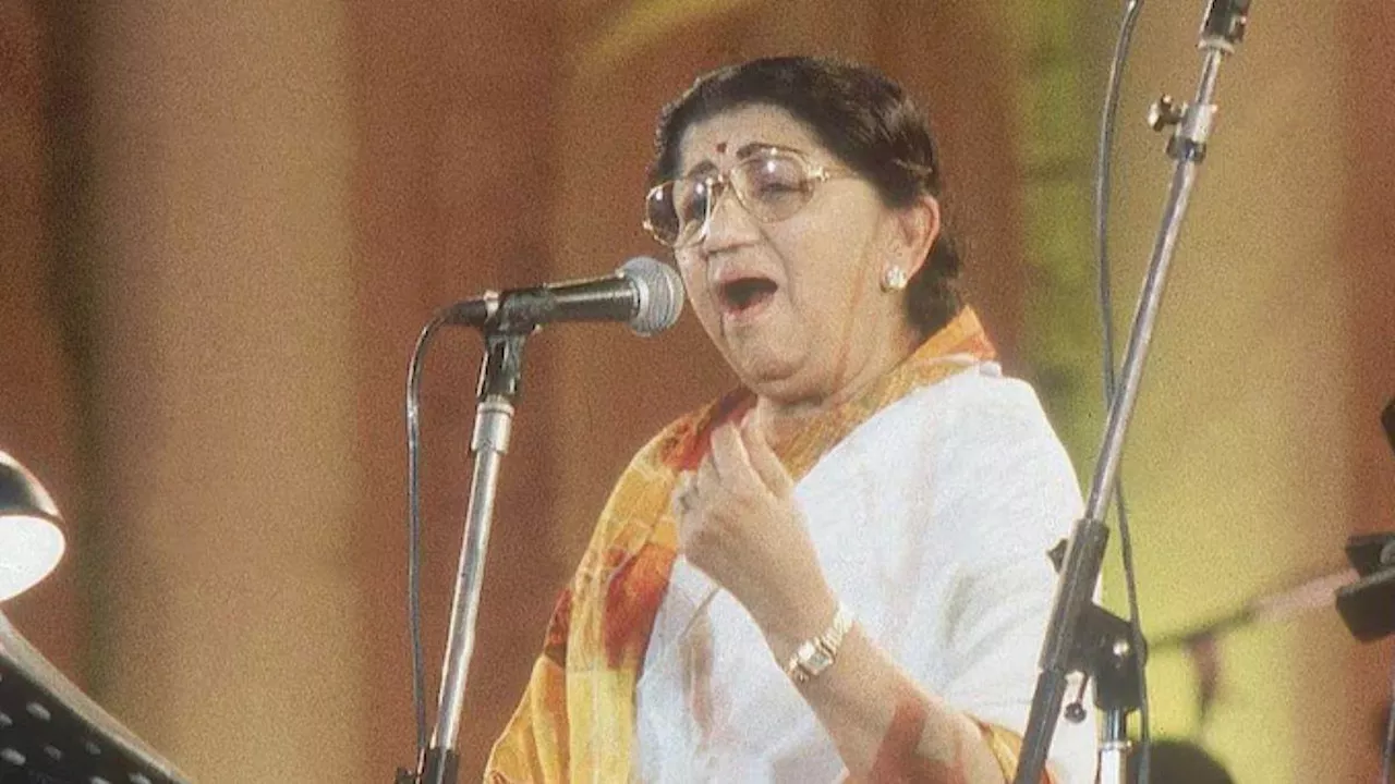 रसोई में बैठकर गाना गाती थीं Lata Mangeshkar, पिता के खौफ से चोरी छुपके करती थीं प्रैक्टिस