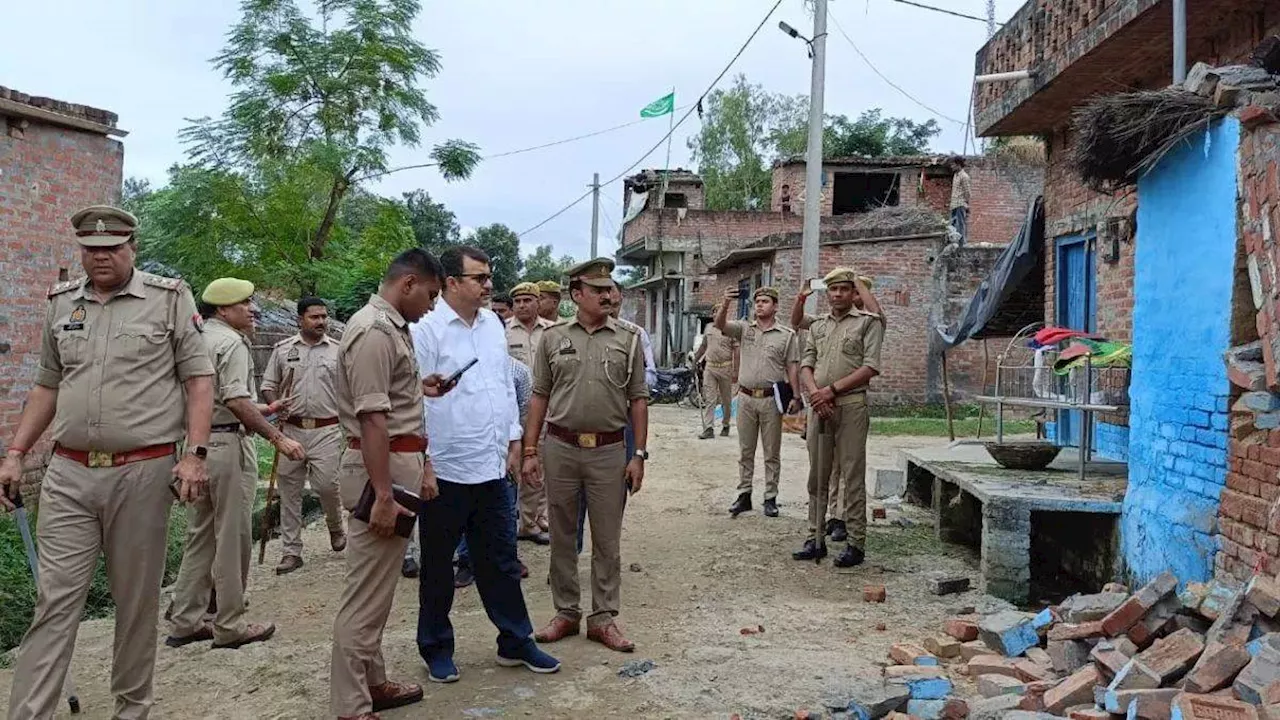 Bareilly News: इबादतगाह की दीवार तोड़ने में 11 घंटे चला हंगामा, चार घंटे तक धरने पर बैठे रहे भाजपा विधायक