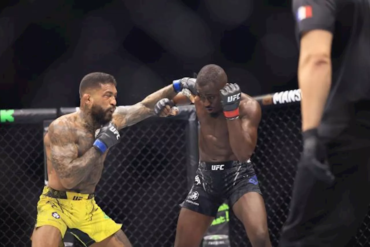 William Gomis s'en sort in extremis face à Joanderson Brito à l'UFC Paris 3