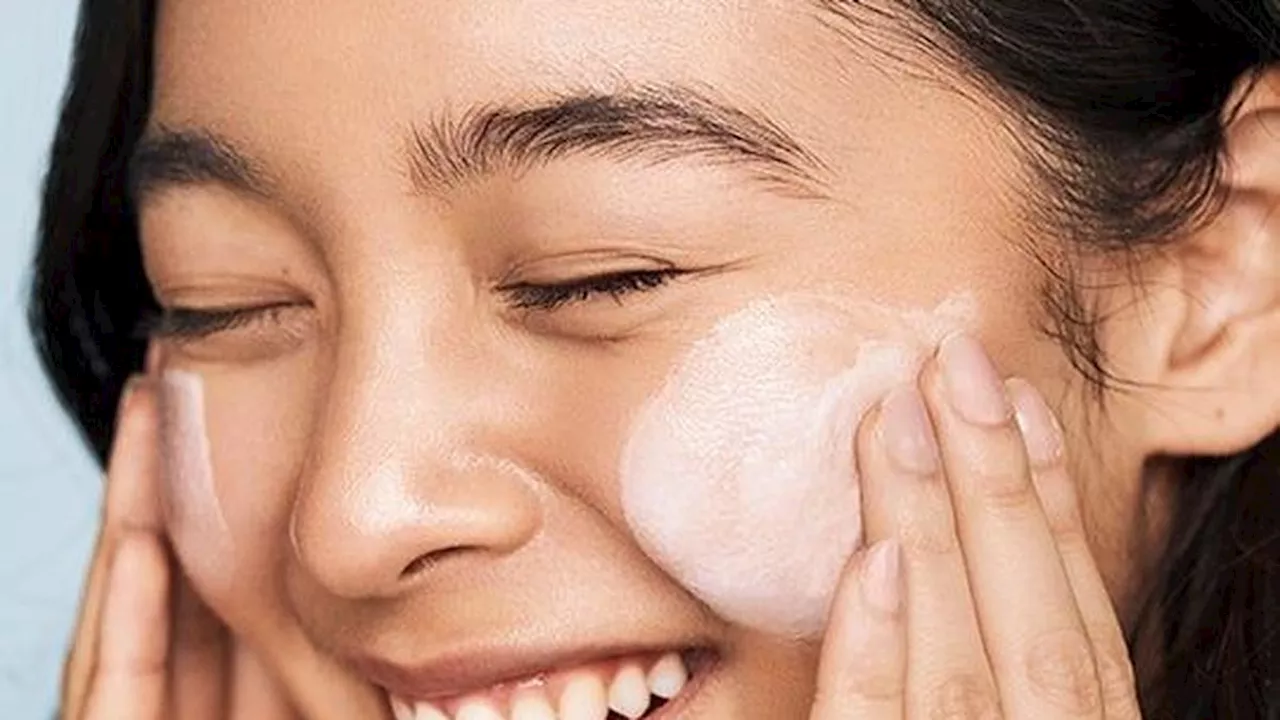 Jangan Sembarangan, Begini Urutan Basic Skincare Remaja untuk Kulit Tetap Sehat dan Glowing