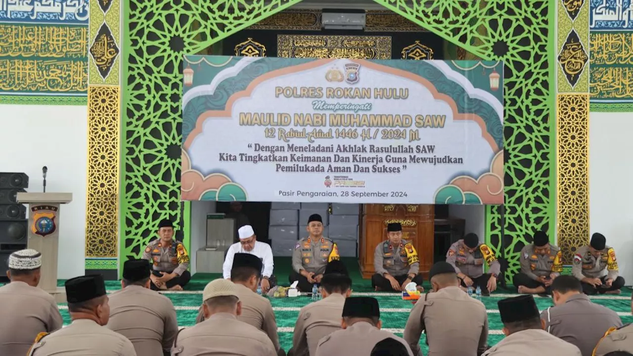 Ratusan Personel Polres Rokan Hulu Rayakan Maulid Nabi Muhammad