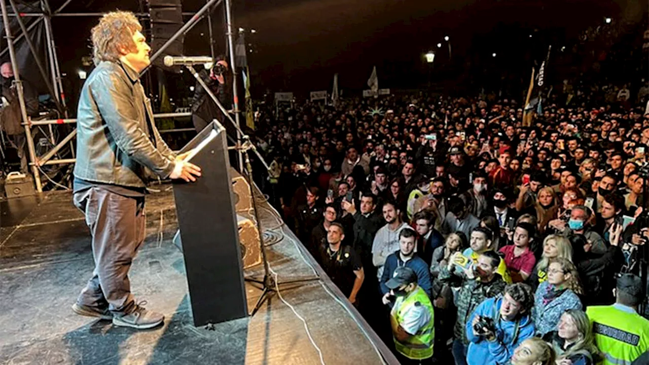 Milei lanza La Libertad Avanza a nivel nacional en Parque Lezama