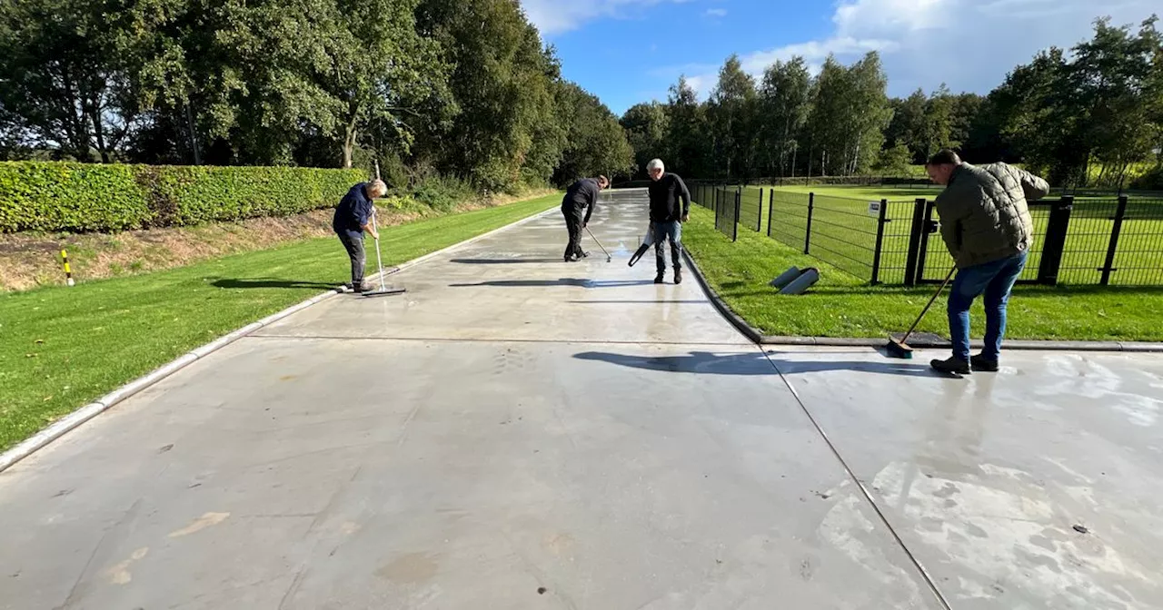 Skeeler- en ijsbaan in Drouwenerveen vandaag geopend: 'Hier kun je al heel gauw schaatsen'