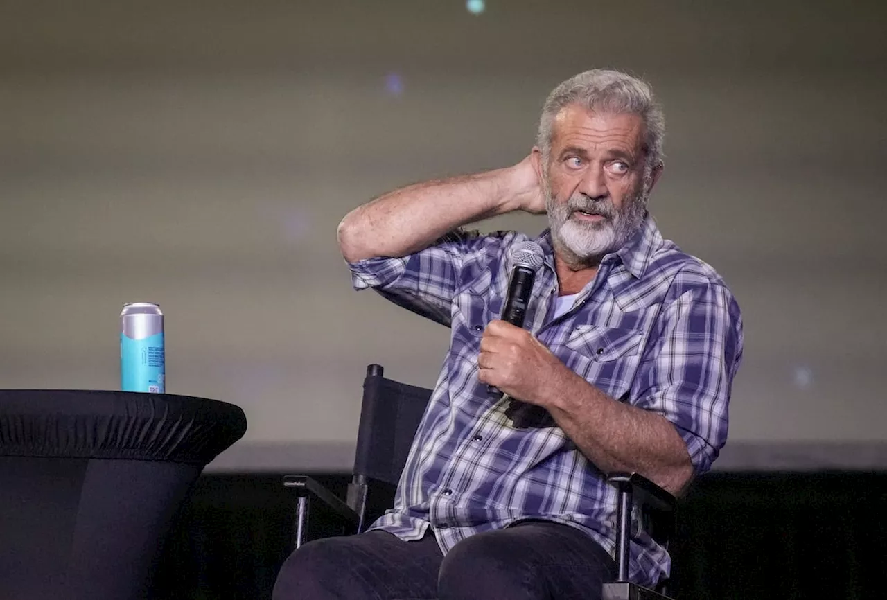 Mel Gibson Brings Humor to First Comic Con Experience at FanX