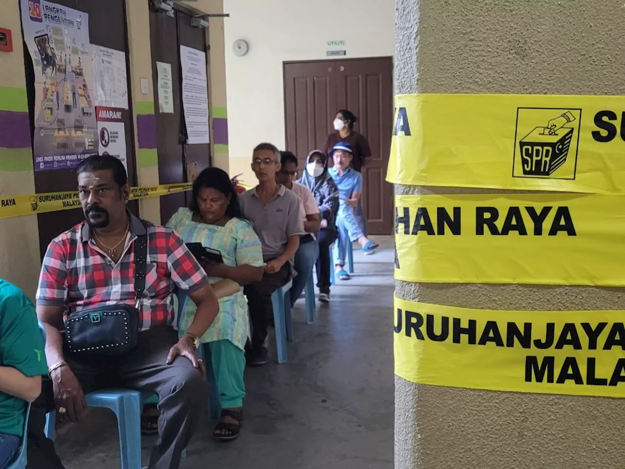 Photo Gallery: Mahkota polls: Voters all geared up to cast their ballots