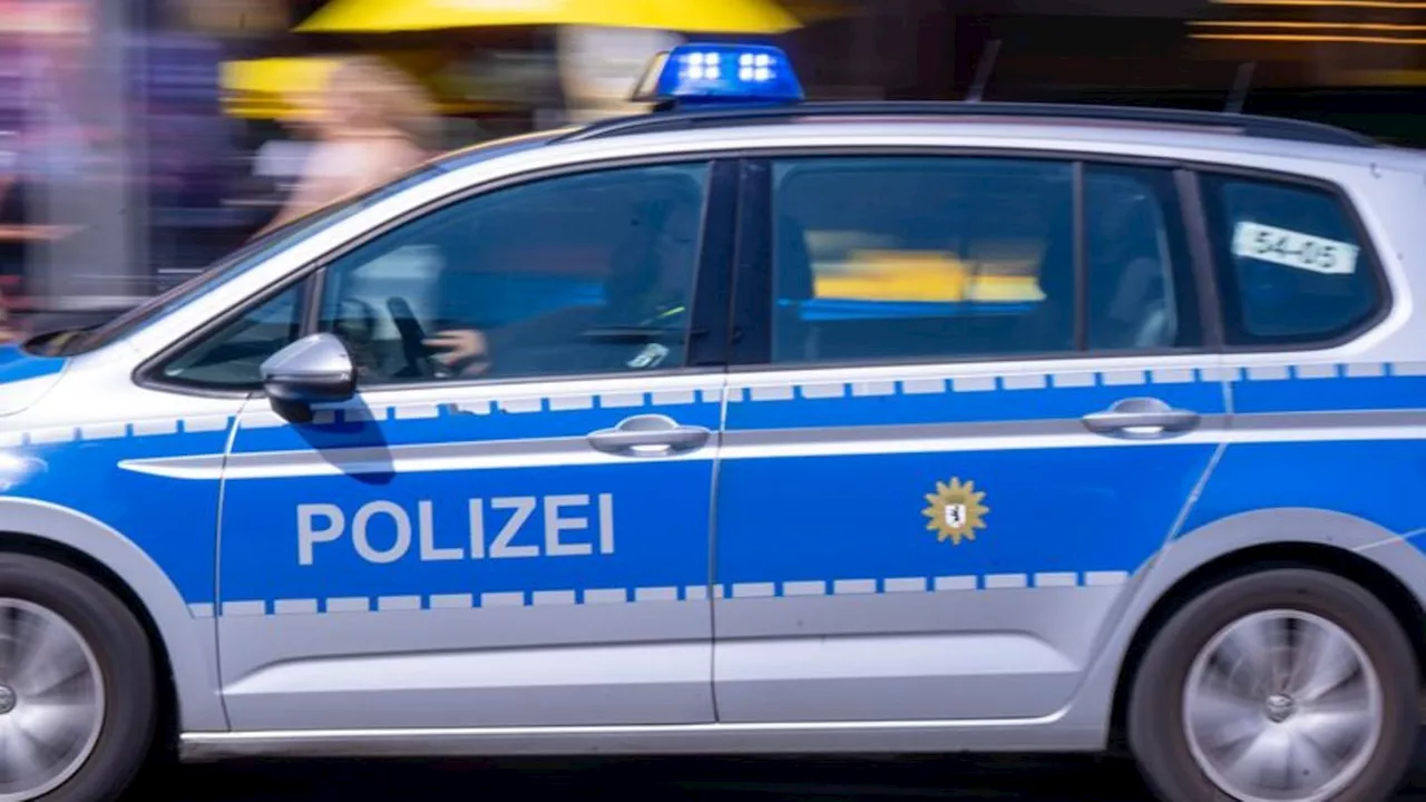 Polizei gerät bei Kontrolle vor Berliner Moschee in Bedrängnis