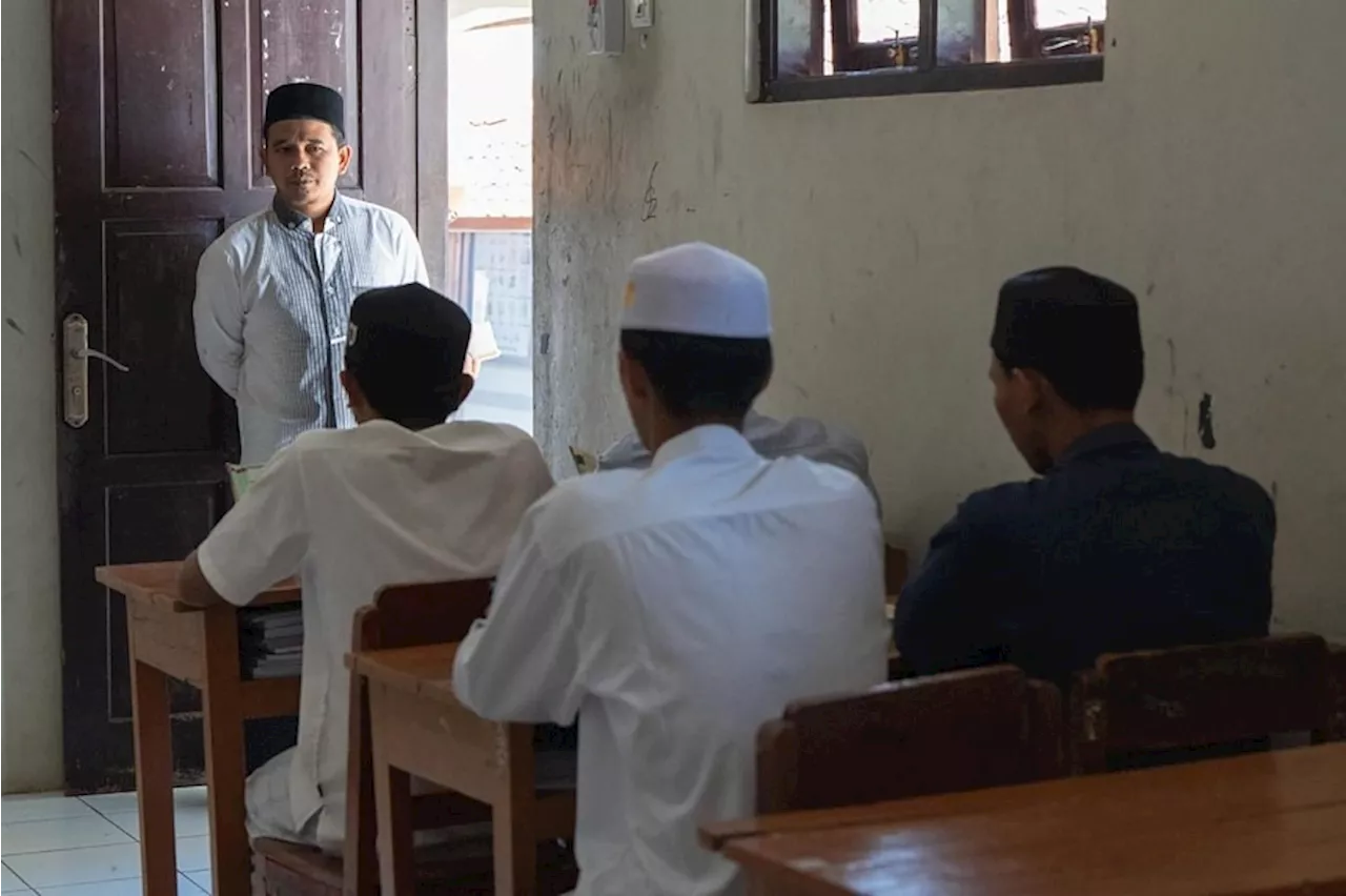 Indonesian Islamic Boarding School Embraces Modernity