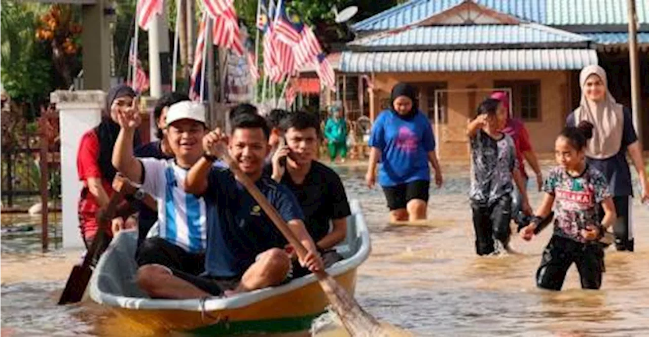 Number of flood evacuees in Kedah drop to 139 this evening