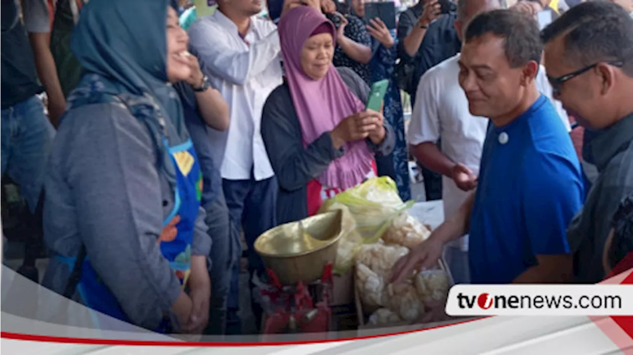 Blusukan ke Pasar Delanggu Klaten, Ahmad Luthfi Minum Jamu dan Borong Peyek Belut