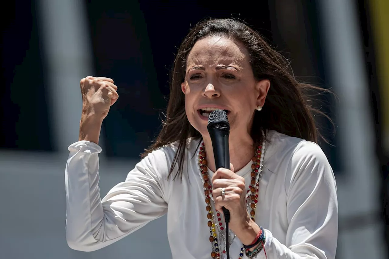 María Corina Machado llama a empresarios colombianos a defender la democracia