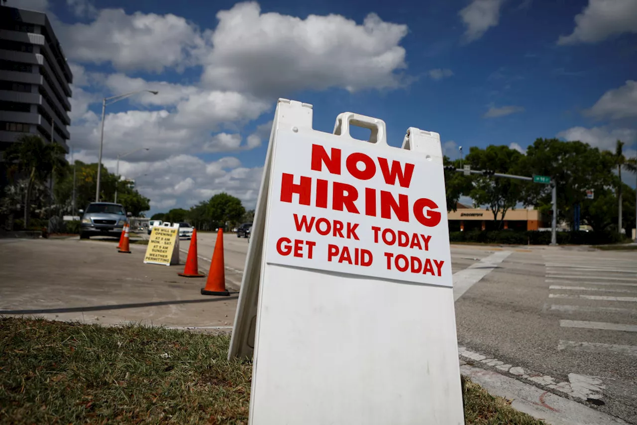 Consumer Confidence In Labor Market Narrows As Job Growth Slows