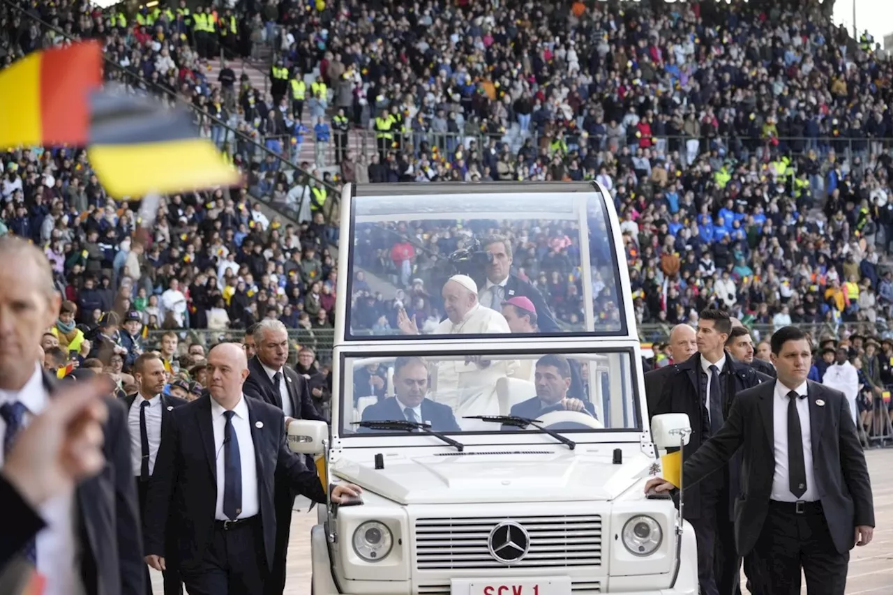 Pope Francis Calls For Justice In Abuse Scandal During Final Mass In Belgium