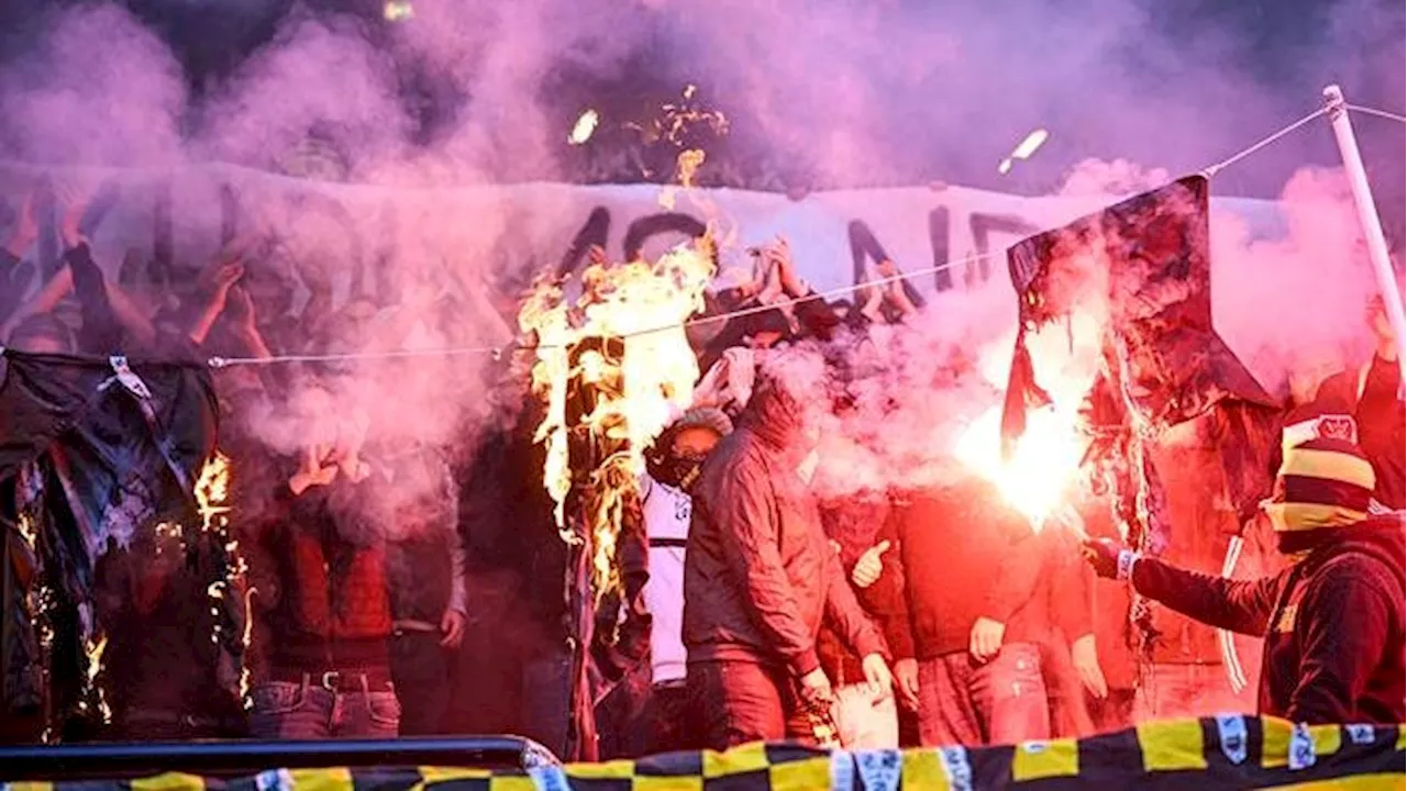 Hammarby-AIK matchen avbröts efter tumult på läktarna