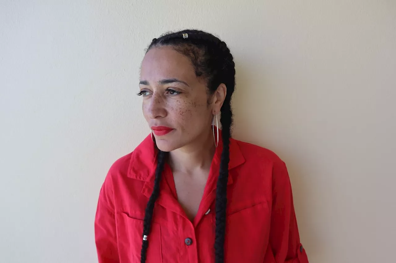 Zadie Smith: “El talento es interesante pero es un accidente, no es algo admirable”