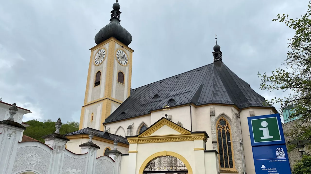 Amtseinführung von neuem Pfarrer in Waidhofen/Ybbs