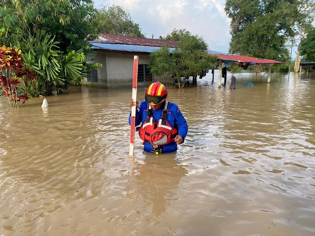 Pokok Sena kembali dilanda banjir, Kedah catat 459 mangsa di PPS