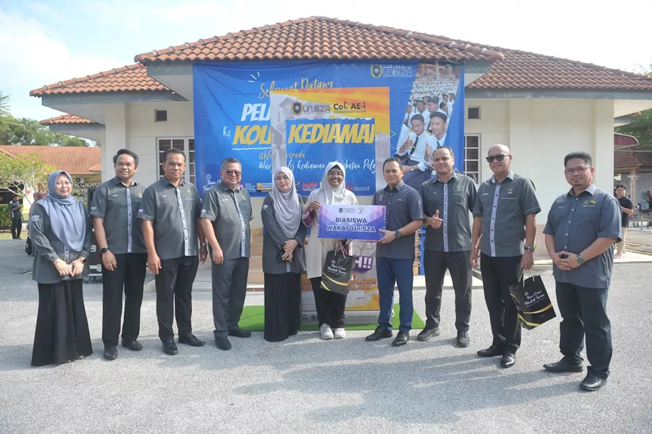 UniSZA salur biasiswa wakaf, bantuan awal kepada pelajar baharu