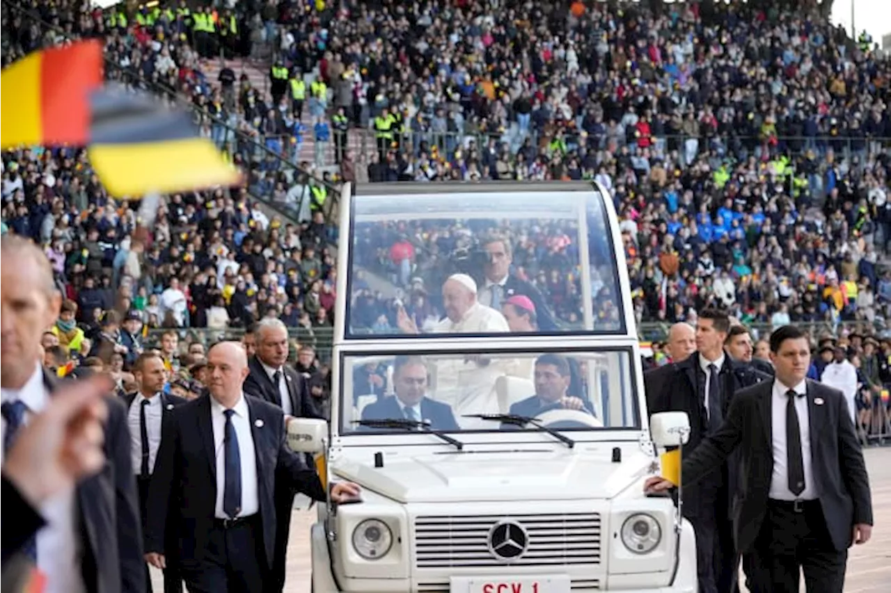 Pope Francis Beatifies Mystic Amid Troubled Visit to Belgium