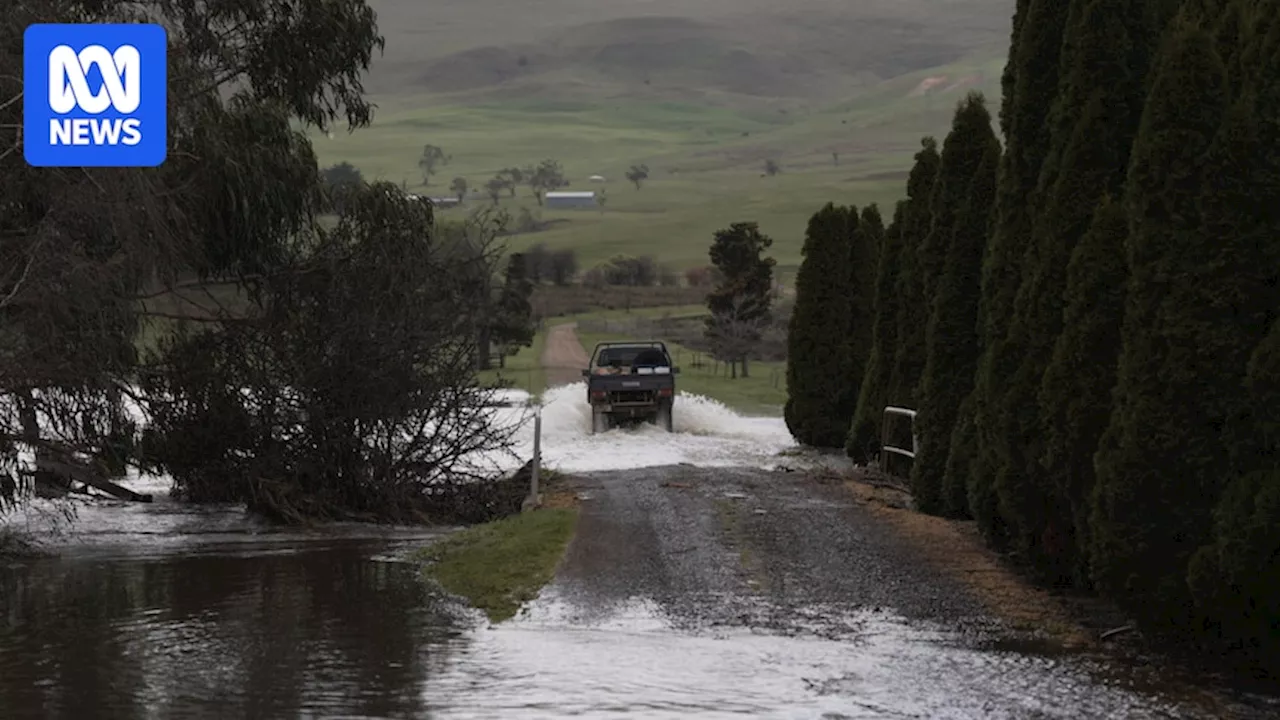 Tasmanians mop up after flooding as wild weather eases across state — as it happened