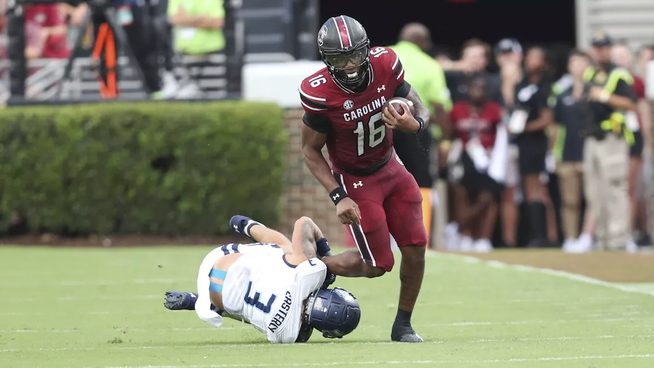 South Carolina struggles on offense in opener, must fix things before SEC start at Kentucky