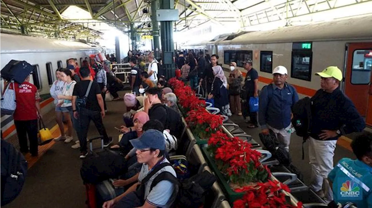 Khusus Rabu-Kamis! 8 KA dari Stasiun Gambir Berhenti di Jatinegara