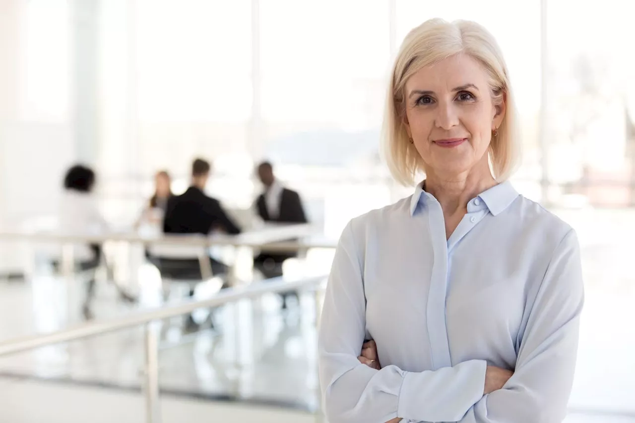 Cracking $1 M: Strategies For Entrepreneurs To Scale And Succeed